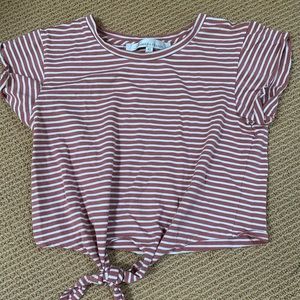Stripped t-shirt with a tie at the bottom